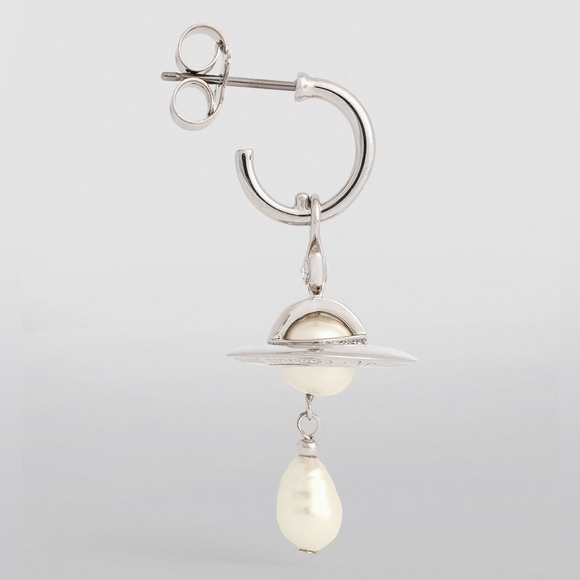 VIVIENNE WESTWOOD
Preciosa Crystal and Faux Pearl Aleska Earrings Silver - Picture 4 of 7